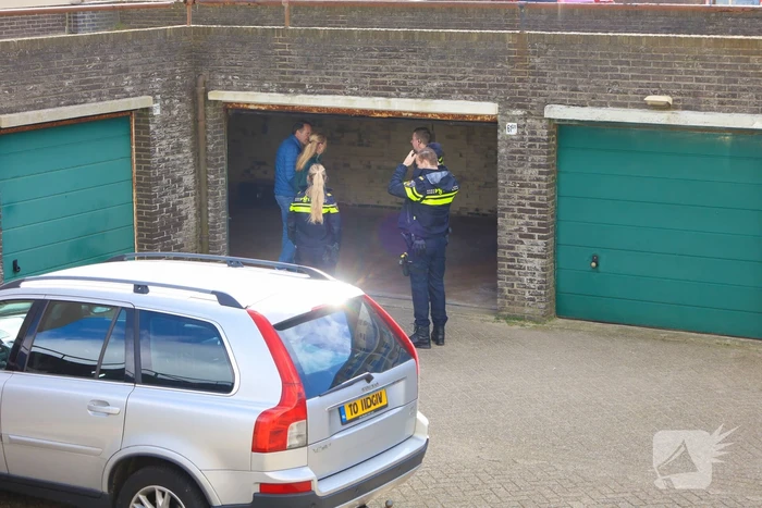 Mogelijk explosief ontdekt in garage