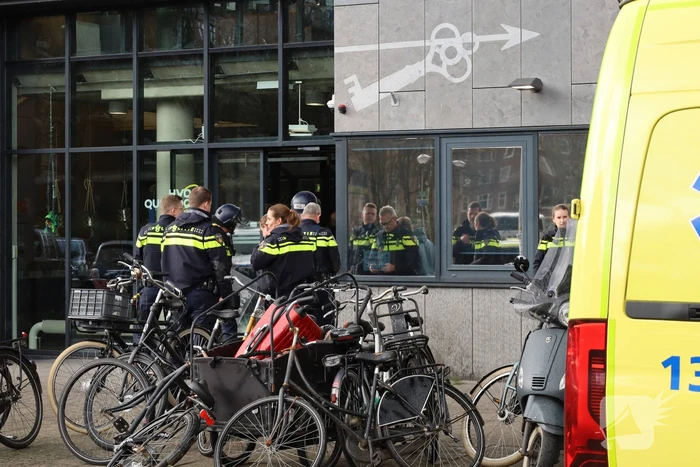 Grote inzet gespecialiseerde eenheden bij opvanglocatie