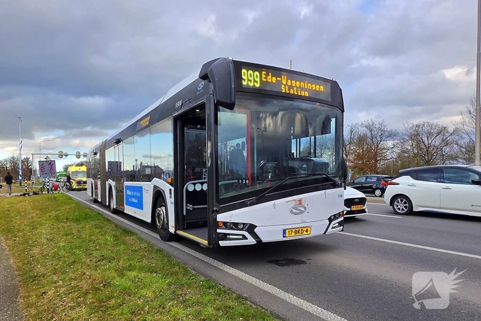 Fietser gewond bij aanrijding met lijnbus
