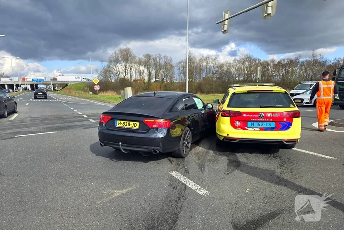 Ongeval tussen orgaan vervoerder en personenwagen