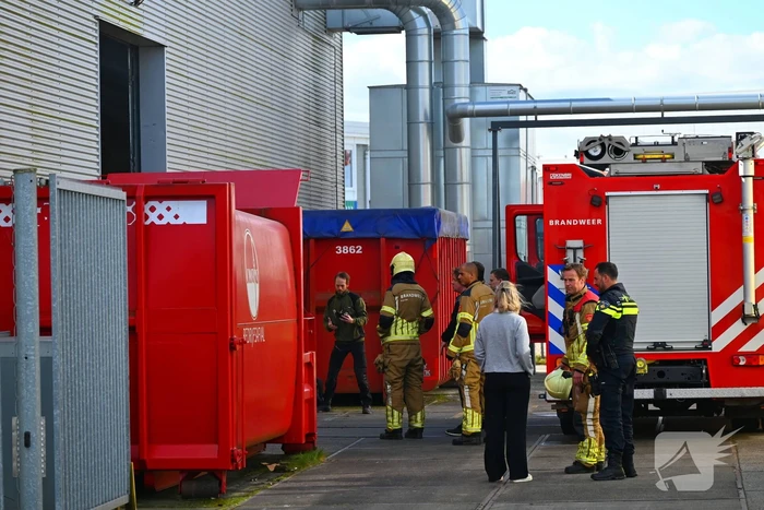 Verkenning van de brand in een loods