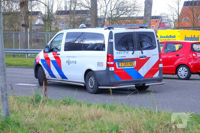 Geen gewonden bij aanrijding met bakwagen
