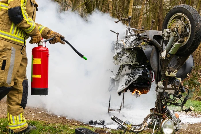 Scooter gaat in vlammen op