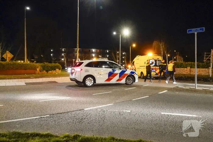 Fiets beschadigd bij aanrijding op rotonde