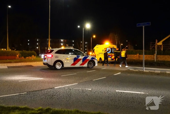 Fiets beschadigd bij aanrijding op rotonde