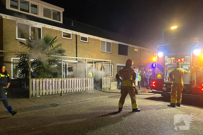 Brand in schoorsteen van woning