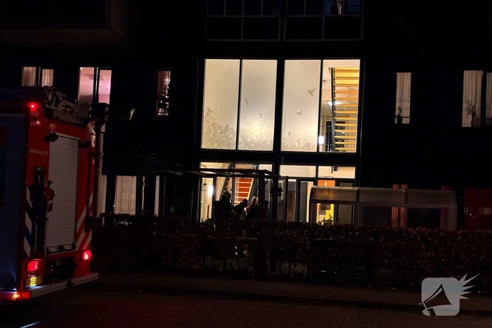 Brandweer voert nacontrole uit in woning