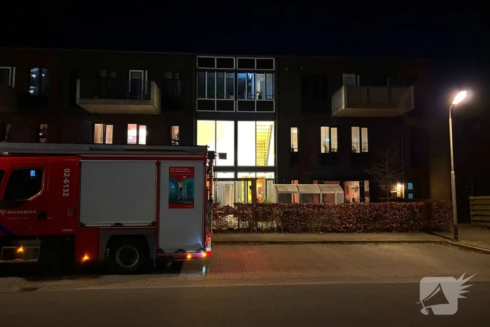 Brandweer voert nacontrole uit in woning