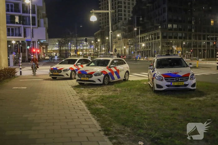 Grote politie-inzet bij hotel voor mogelijke steekincident
