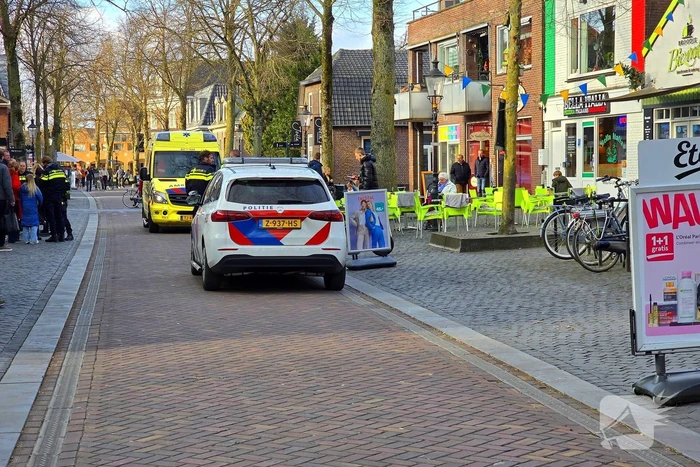 Scooterrijder en fietser ten val na botsing