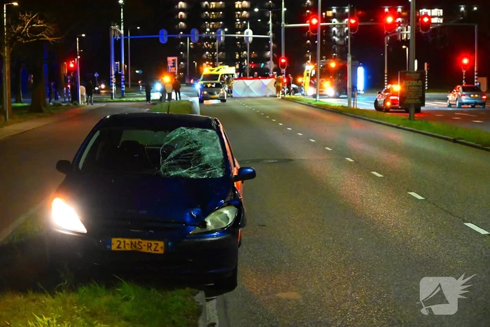 Persoon overleden bij aanrijding tussen auto en fiets