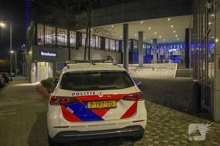 Politie grootschalig aanwezig bij woningoverval