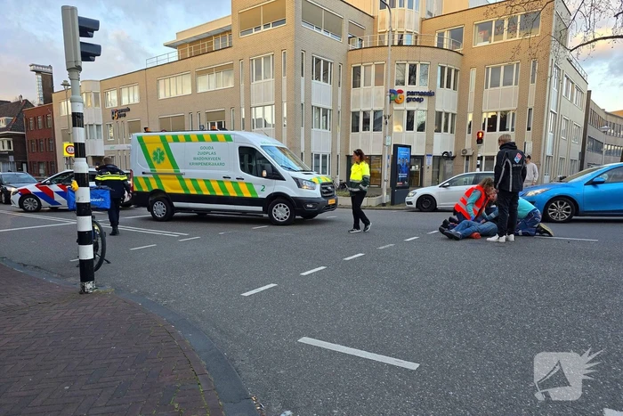 Scooterrijder gewond bij aanrijding met fietsbezorger