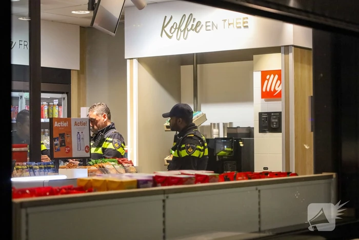 Politie zoekt verdachten overval op tankstation
