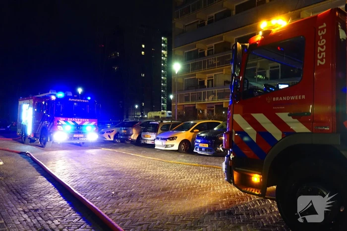 Deel van flat ontruimd wegens grote brand