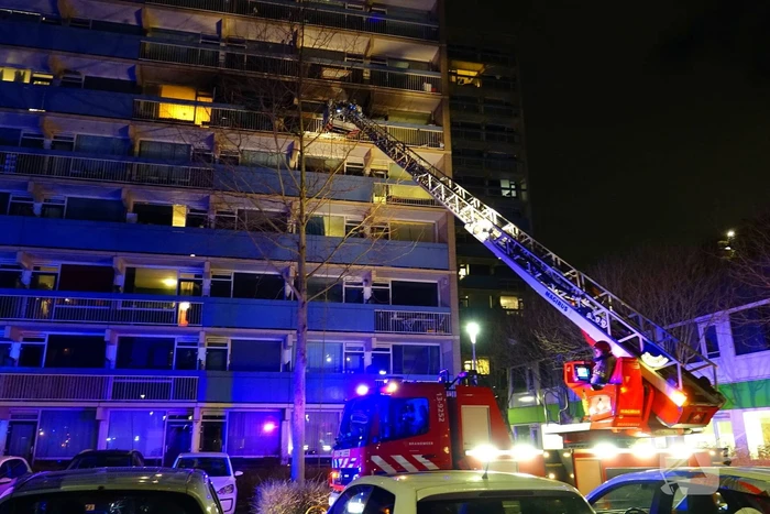 Deel van flat ontruimd wegens grote brand