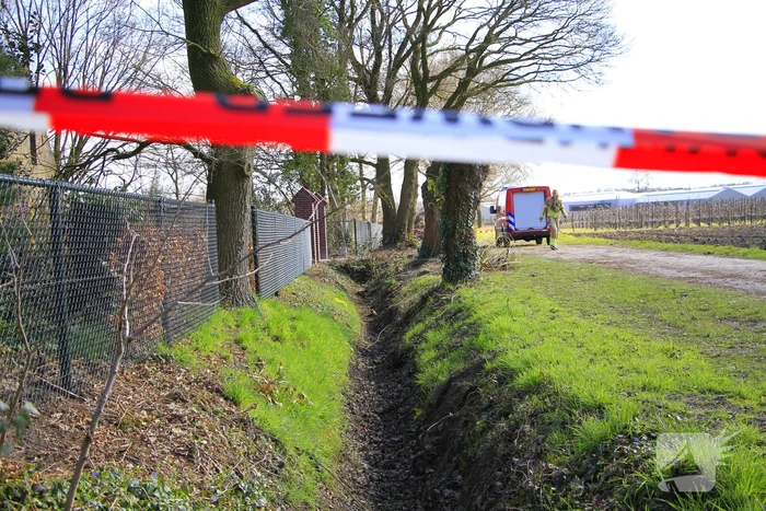 Gasleiding geraakt tijdens snoei werkzaamheden in sloot