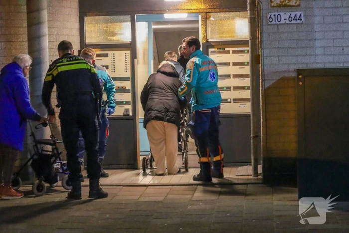 Flatgebouw ontruimd na grote brand in meerdere schuren
