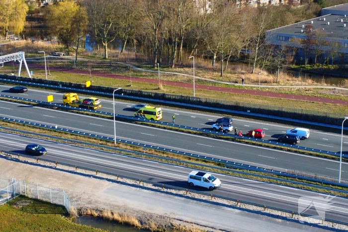 Ongeval tussen meerdere voertuigen zorgt voor vertraging