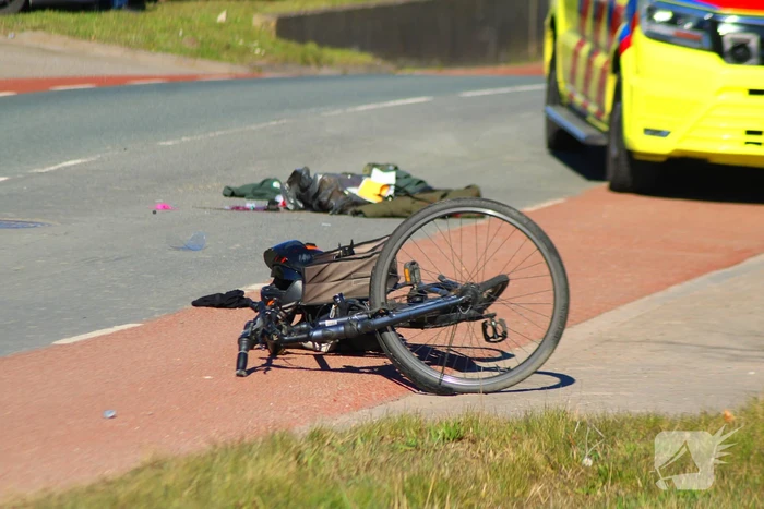 Fietser aangereden door motorrijder