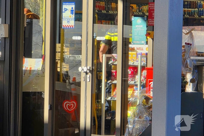 Politie op zoek naar verdachten van overval
