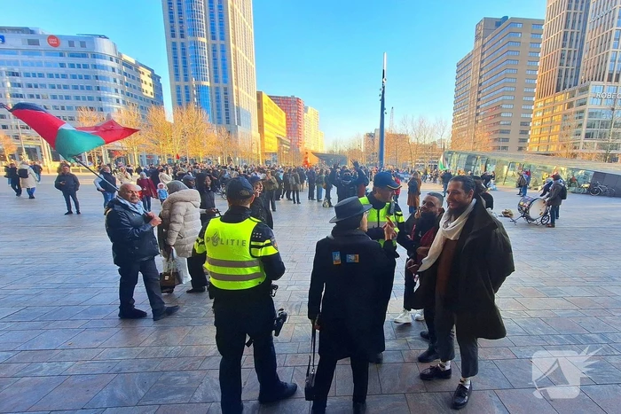 Pro Palestina demonstratie voor centraal station