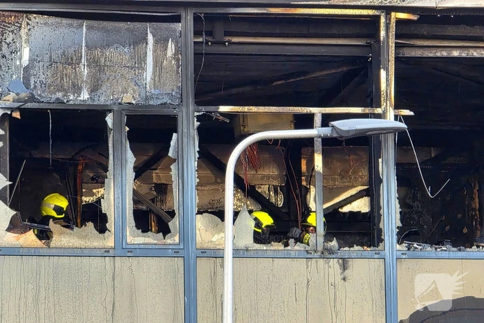 Uitslaande brand in bedrijfspand