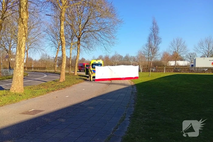 Fietser gaat onderuit op fietspad