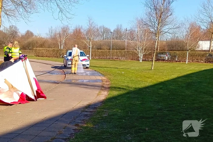 Fietser gaat onderuit op fietspad