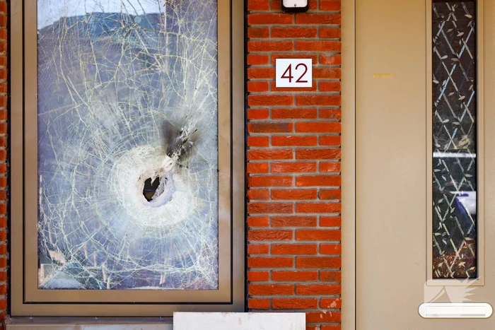 Flatwoning zwaar beschadigd door explosie