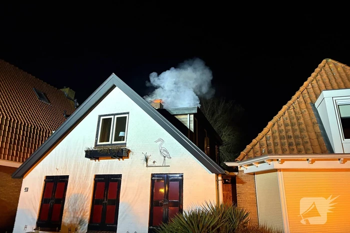 Flinke brand in schoorsteen van woning