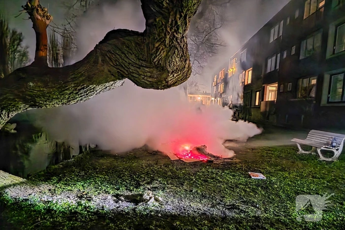 Brandweer dooft buitenbrand