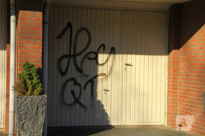 Politie onderzoekt reeks vernielingen