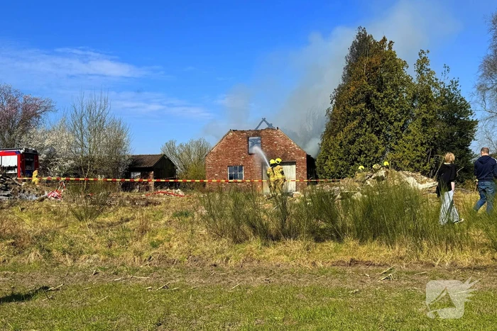Flinke rookontwikkeling bij schuurbrand