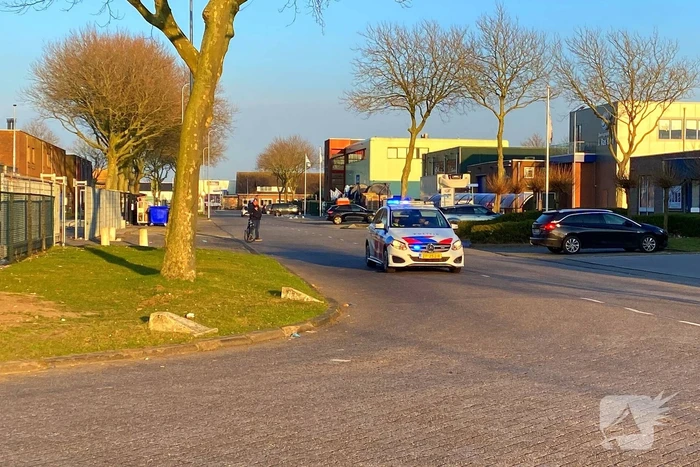 Persoon bekneld in bedrijfspand
