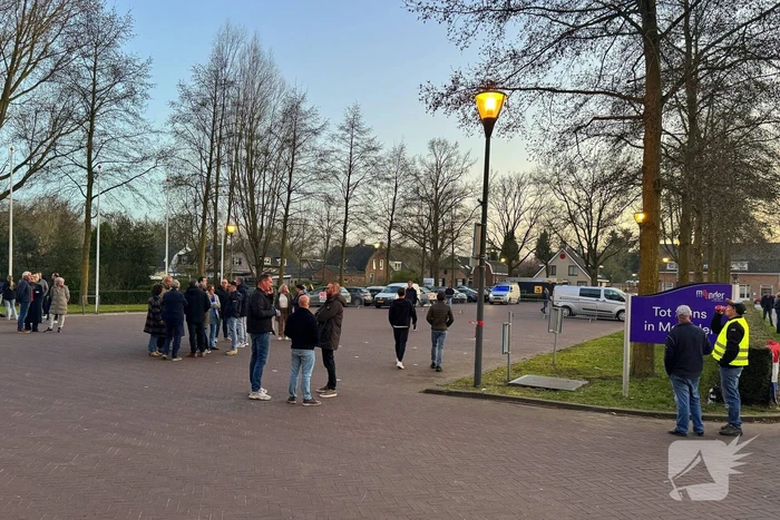 Bewoners demonstreren tegen AZC