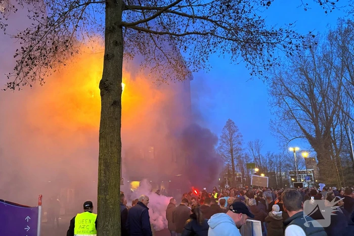 Bewoners demonstreren tegen AZC