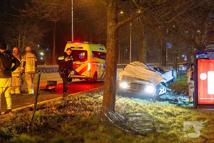Bestuurder komt om bij eenzijdig ongeluk