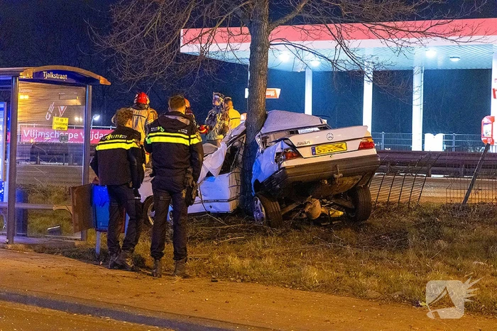 Bestuurder komt om bij eenzijdig ongeluk