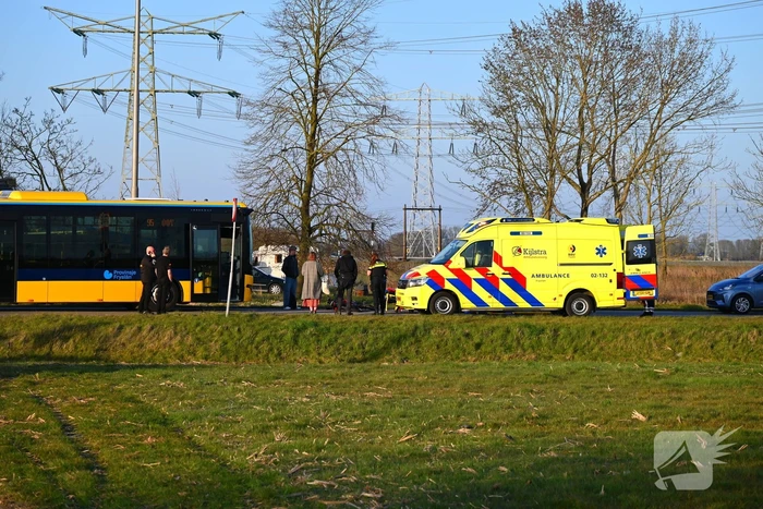 Mountainbiker gewond bij botsing met lijnbus