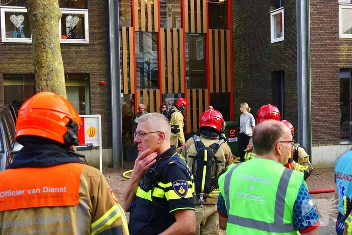 Zes gewonden bij brand in zorgcentrum