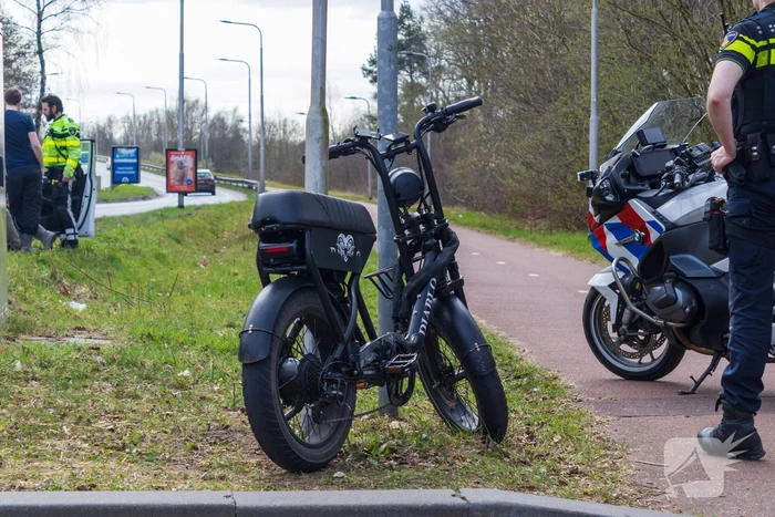 Fatbiker ongedeerd na botsing met auto