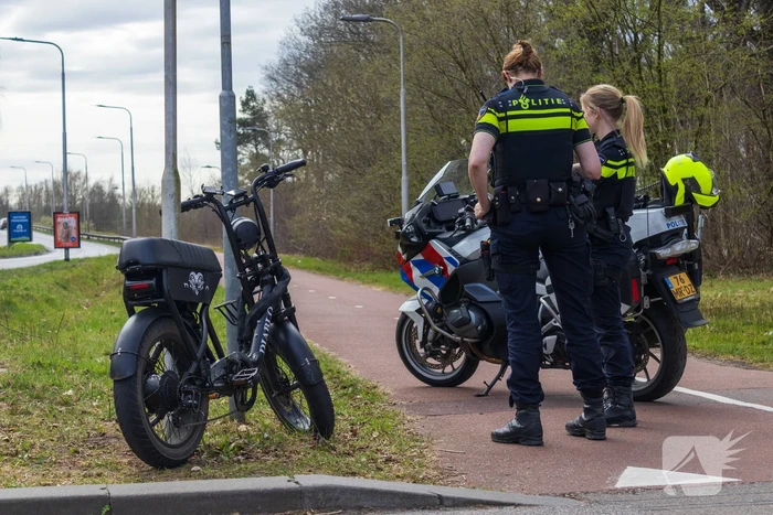 Fatbiker ongedeerd na botsing met auto