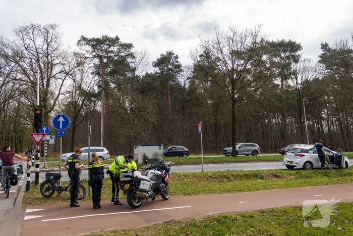 Fatbiker ongedeerd na botsing met auto