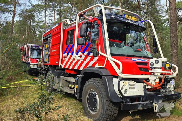 Extra ondersteuning door brandweervliegtuig bij bosbrand