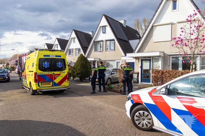 Bewoner naar ziekenhuis na accubrand in woning