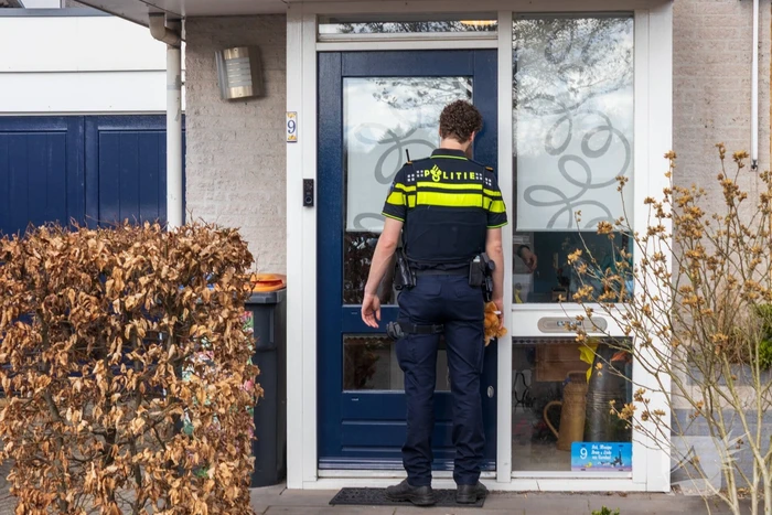 Bewoner naar ziekenhuis na accubrand in woning
