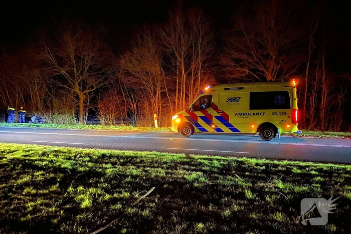 Hulpdiensten ingezet voor persoon die onderuit gaat met scooter