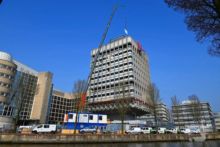 Ontmanteling oud ING kantoor de Paddenstoel in volle gang
