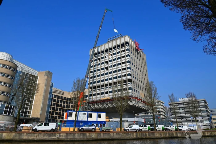 Ontmanteling oud ING kantoor de Paddenstoel in volle gang